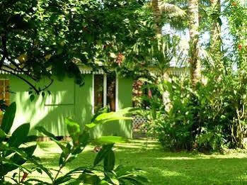 Bonjouir Lodge Paradise Teahupoo Ngoại thất bức ảnh